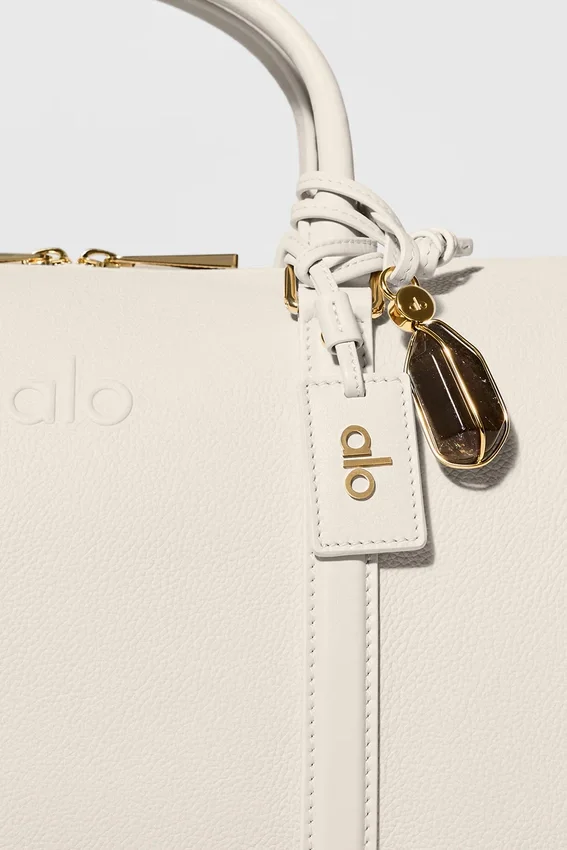 Alo Daily Voyage - Cuero color hueso