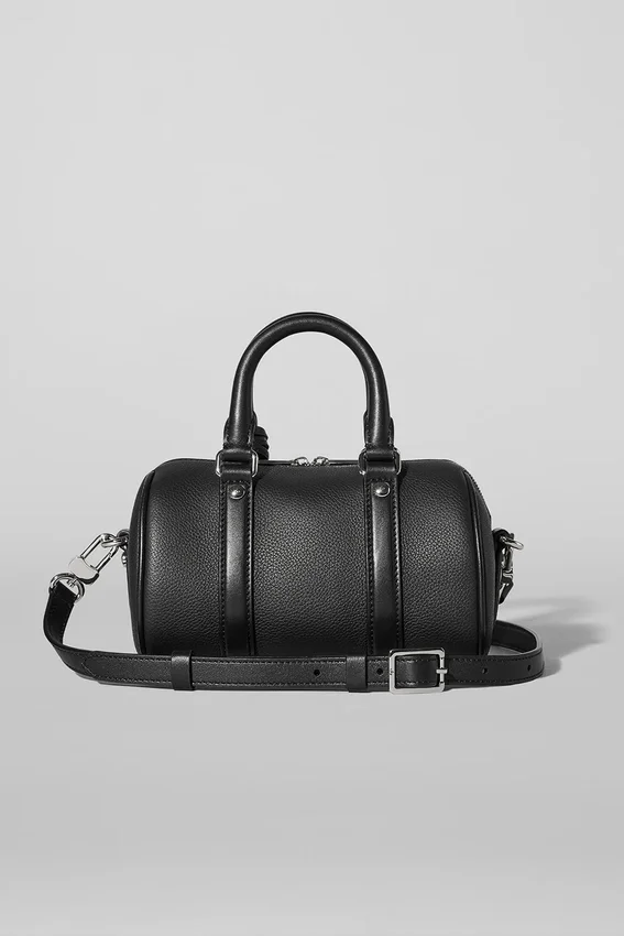 Alo Mini Voyage - Cuero negro