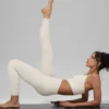 Alosoft High-Waist 7/8 Highlight Legging — Color hueso
