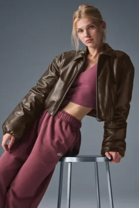 Bomber corto «Premier» de imitación de piel - Espresso