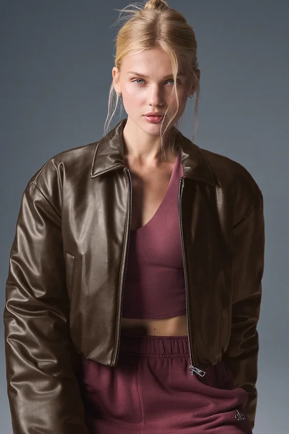 Bomber corto «Premier» de imitación de piel - Espresso