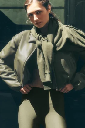 Bomber corto «Premier» de imitación de piel - Verde oliva