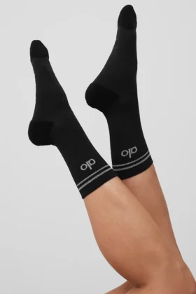 Calcetines unisex de alto rendimiento de media caña – Negro
