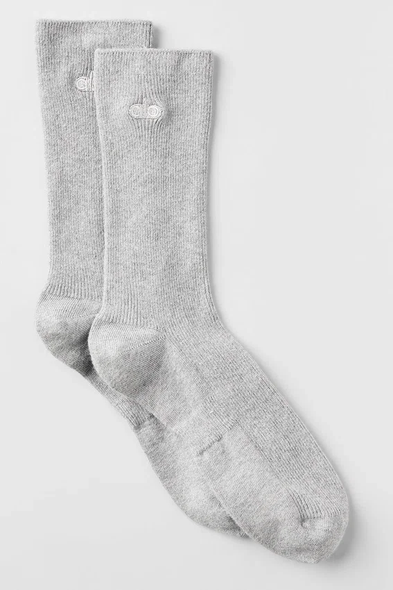 Calcetines unisex de caña media discretos - Gris jaspeado deportivo