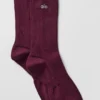 Calcetines unisex de caña media y diseño discreto - Burdeos