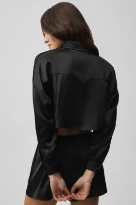 Camisa corta de manga larga con botones «Silk Luminous» — Negro