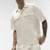 Camisa de manga corta abotonada «Satin Horizon» - Color hueso