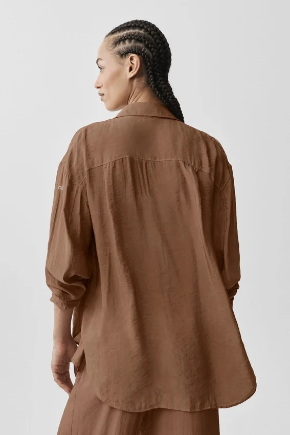 Camisa de manga larga con botones «Golden Hour», semitransparente — Marrón «Sun Kissed»