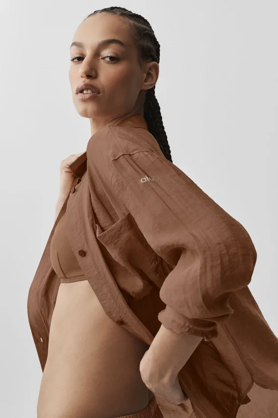 Camisa de manga larga con botones «Golden Hour», semitransparente — Marrón «Sun Kissed»