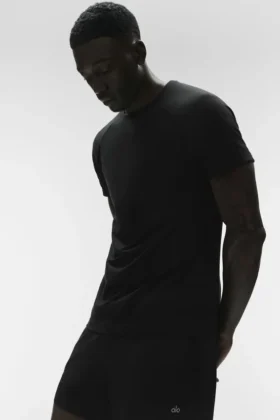 Camiseta de cuello redondo Triumph | Camisetas de tirantes y camisetas sin mangas de yoga para hombre