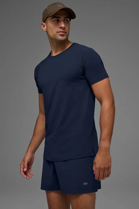 Camiseta de manga corta con cuello redondo Alo Vapor - Azul marino