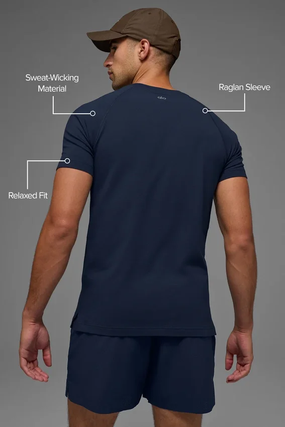 Camiseta de manga corta con cuello redondo Alo Vapor - Azul marino