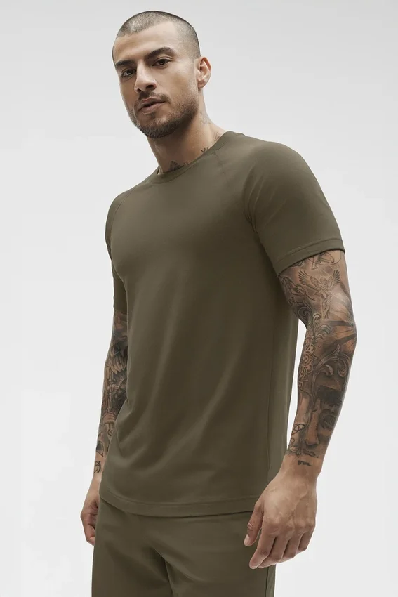 Camiseta de manga corta con cuello redondo Alo Vapor - Olive Tree
