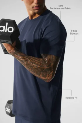 Camiseta de manga corta con cuello redondo Conquer Reform – Azul marino