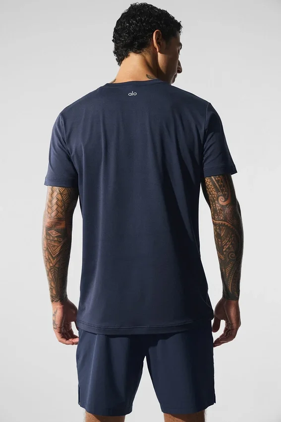 Camiseta de manga corta con cuello redondo Conquer Reform - Azul marino