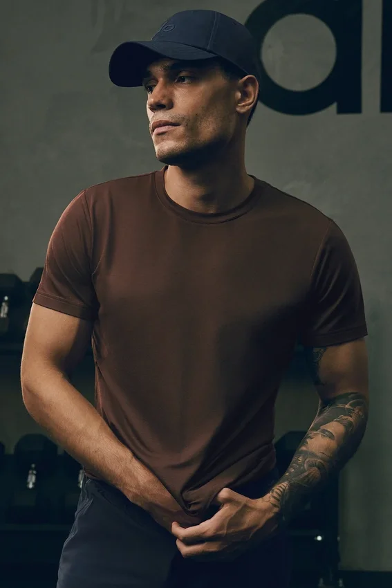 Camiseta de manga corta con cuello redondo Conquer Reform - Brownstone