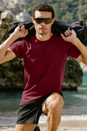Camiseta de manga corta con cuello redondo Conquer Reform - Garnet
