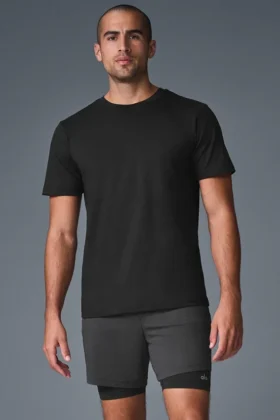 Camiseta de manga corta con cuello redondo Conquer Reform - Negro