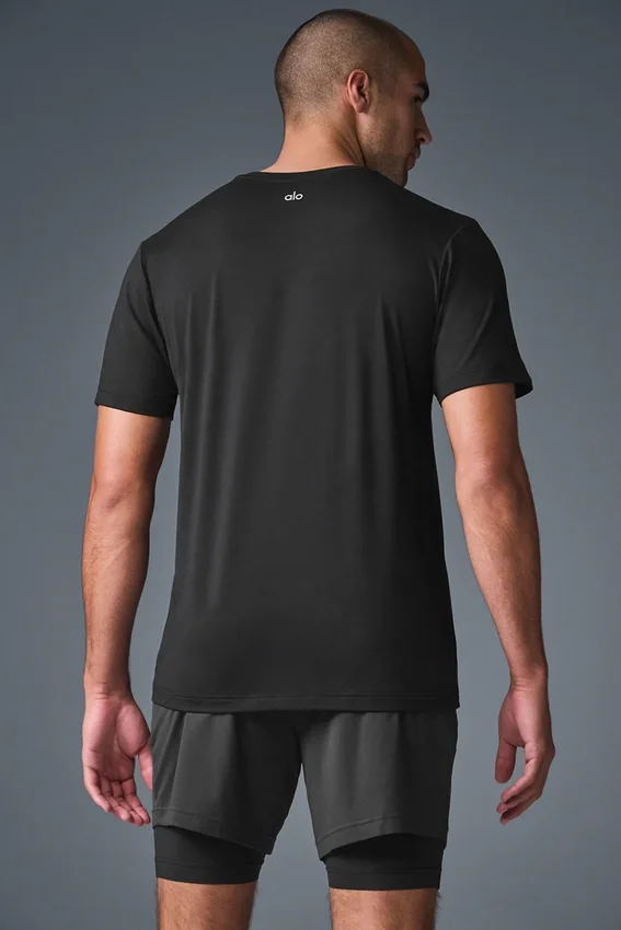 Camiseta de manga corta con cuello redondo Conquer Reform - Negro