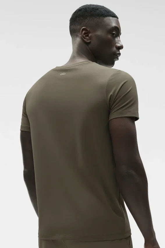 Camiseta de manga corta con cuello redondo Conquer Reform - Olive Tree