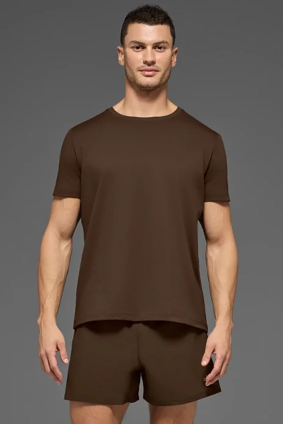 Camiseta de manga corta y cuello redondo Conquer Reform - Espresso