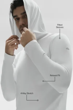 Camiseta de manga larga con capucha Conquer Reform – Blanco