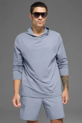 Camiseta de manga larga con capucha Conquer Reform – Escarcha invernal