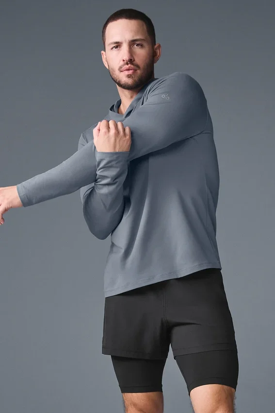 Camiseta de manga larga con capucha Conquer Reform - Gris acero
