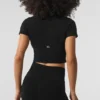 Camiseta de pantalones cortos de manga corta, sin costuras, cálida y mullida para el invierno — Negro