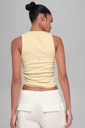 Camiseta de tirantes acanalada «En Pointe» – Amarillo candlelight