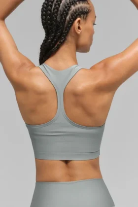 Camiseta de tirantes con sujetador Airlift Super Sleek – Gris lunar