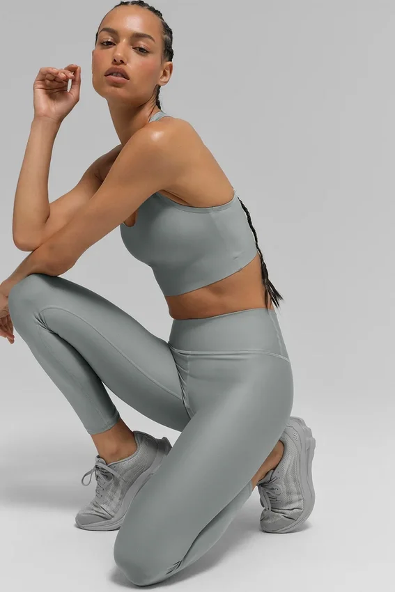 Camiseta de tirantes con sujetador Airlift Super Sleek - Gris lunar