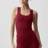 Camiseta de tirantes con sujetador integrado Alo Softsculpt «No Nonsense» - Rojo «Summer Romance»