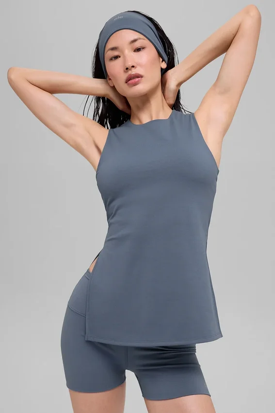 Camiseta de tirantes con sujetador integrado Alo Softsculpt Precision de manga larga - Bluestone