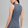 Camiseta de tirantes con sujetador integrado Alo Softsculpt Precision de manga larga - Bluestone