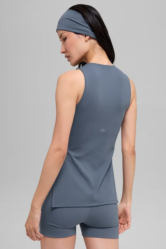 Camiseta de tirantes con sujetador integrado Alo Softsculpt Precision de manga larga - Bluestone