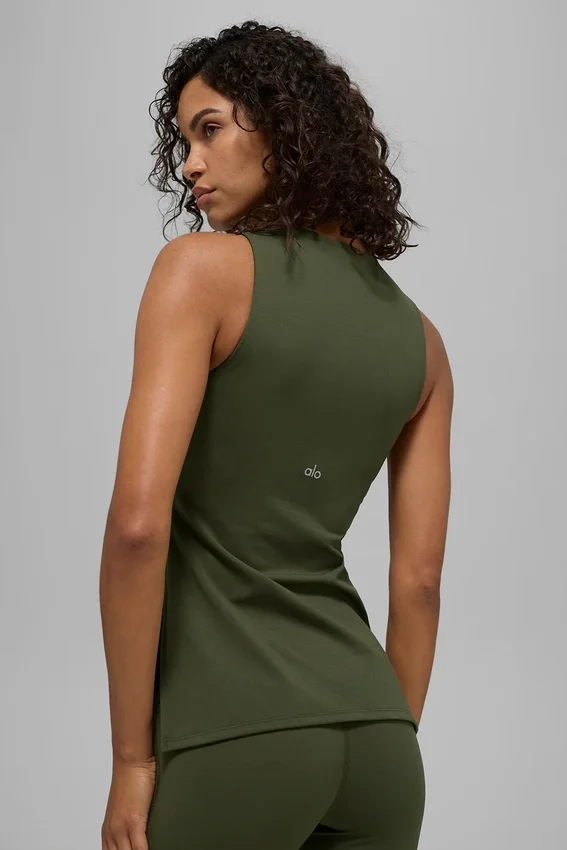 Camiseta de tirantes con sujetador integrado Alo Softsculpt Precision de manga larga - Verde oliva