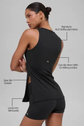 Camiseta de tirantes con sujetador integrado Alo Softsculpt Precision – Negro