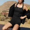 Camiseta de tirantes sin costuras con copas integradas «Favorite» de manga larga - Negro