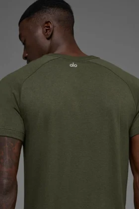 Camiseta raglán Triumph – Verde oliva