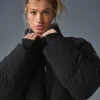 Chaqueta acolchada con corsé Main Act - Negro