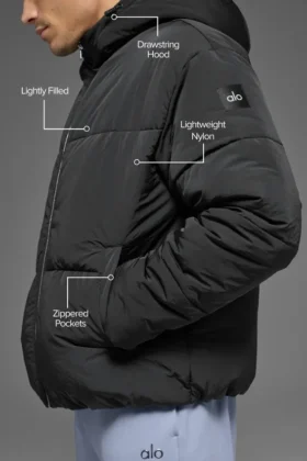 Chaqueta acolchada de escenario con capucha de nailon arrugado – Negro