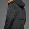 Chaqueta acolchada de escenario con capucha de nailon arrugado - Negro