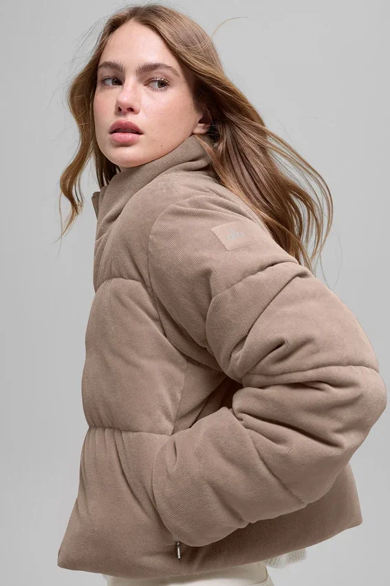 Chaqueta acolchada de micropanera de ensueño - Chai Latte