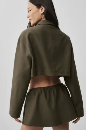 Chaqueta corta con cremallera completa «Fan Favorite» – Olive Tree