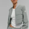 Chaqueta corta con cremallera completa «Main Character» a rayas finas - Gris lunar/Blanco