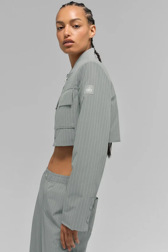 Chaqueta corta con cremallera completa «Main Character» a rayas finas - Gris lunar/Blanco