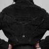 Chaqueta corta de felpa con corte en diagonal - Negro