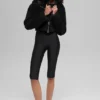 Chaqueta corta de felpa con corte en diagonal - Negro