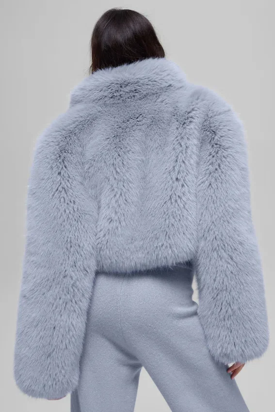 Chaqueta corta de piel sintética opulenta - Winter Frost